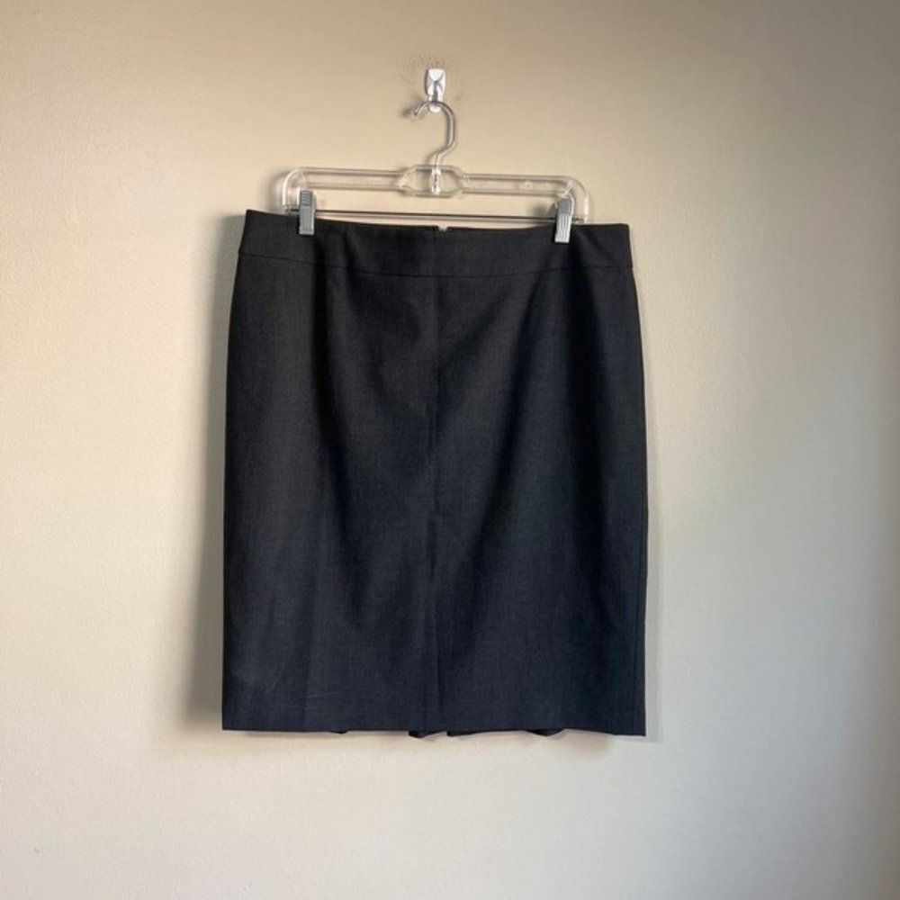 Ann Taylor size 14‎ dark grey dressy skirt